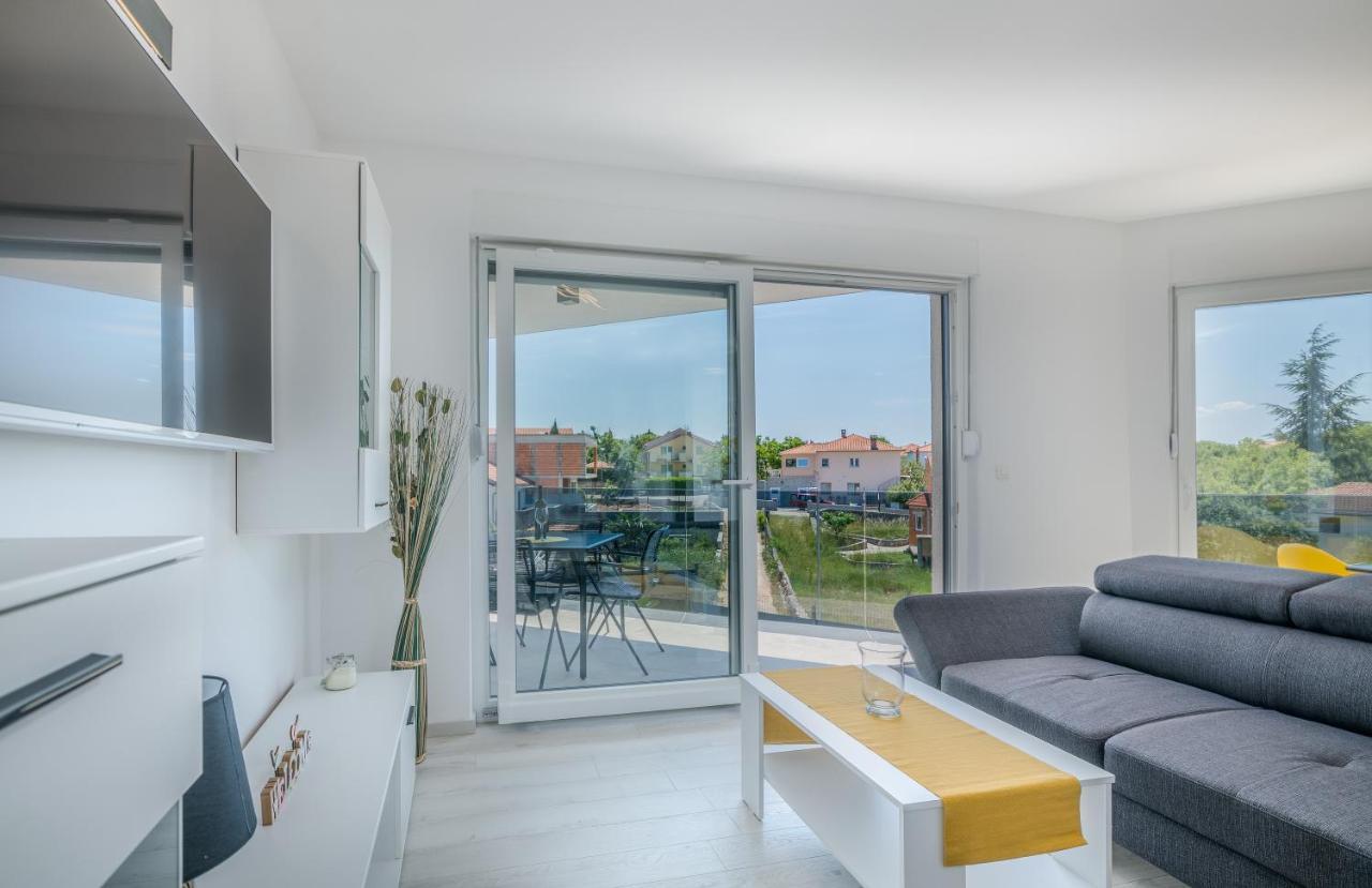 Apartments Villa "Aurea" With Pool Đảo Krk Ngoại thất bức ảnh