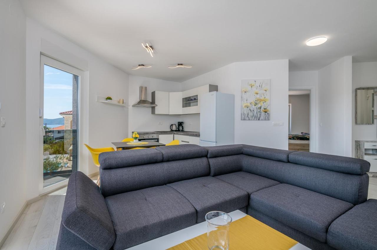 Apartments Villa "Aurea" With Pool Đảo Krk Ngoại thất bức ảnh