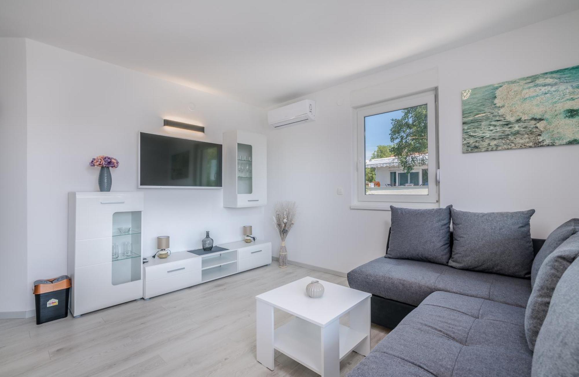 Apartments Villa "Aurea" With Pool Đảo Krk Phòng bức ảnh